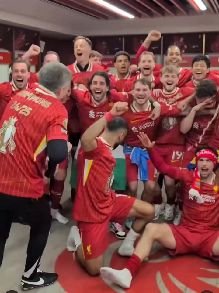 南宫体育- 今夜突围战来临,阿森纳围绕英超更衣室发声,管理层满意,训练强度显著提升