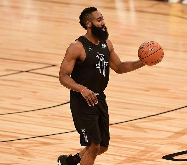 南宫体育-关于里程碑夜!四川男篮手感冰凉;全明星赛今夜刷纪录;悬念犹存;球队文化被再次提及的信息