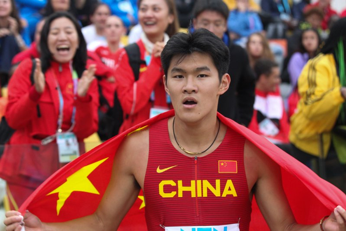 NG体育- 田径公开赛焦点战:蓬莱迅豹队鏖战云贵巨龙队,新星闪耀。反击锐度十足