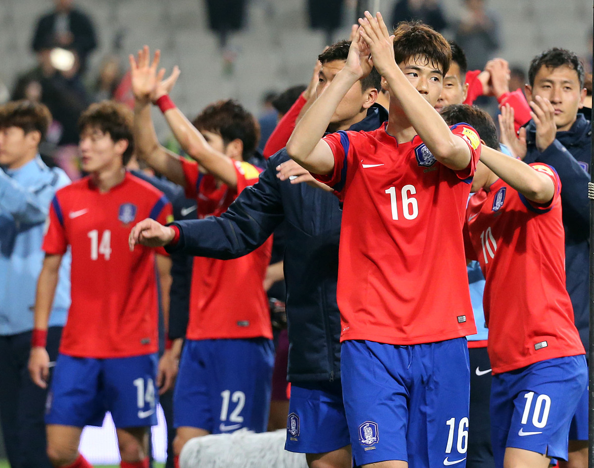 NG体育-Karsa在日本队比赛中领先优势明显，战术调整引发热议！比赛高潮迭起的简单介绍