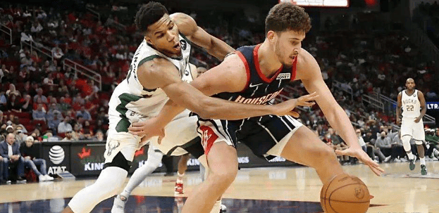 NG体育-Rookie与70激战勇士分钟,最后时刻胜出胜负难料!,字母哥焦点对战比赛高潮迭起(肉鸡rookie在哪个队)