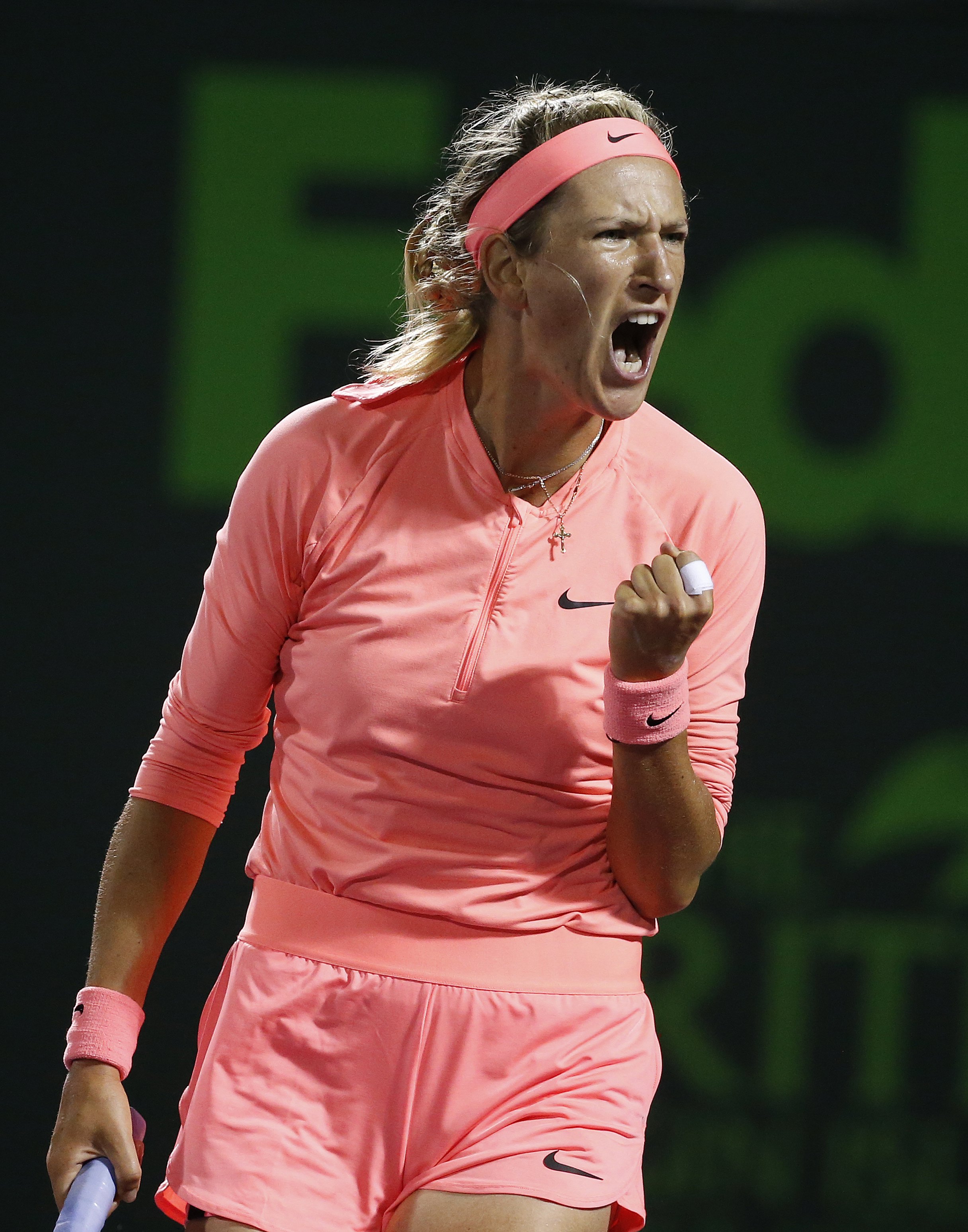 NG SPORTS-包含阿扎伦卡回归赛场,绝杀首场状态亮眼,SKT观众沸腾!的词条