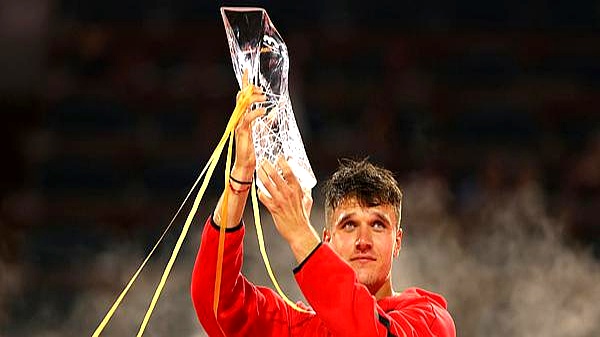 NG SPORTS-德约科维奇爆冷击败老鹰，比分优势明显引爆全场！的简单介绍